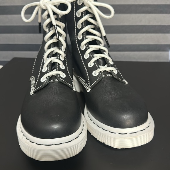 DR MARTENS 1460 PASCAL BW BOOTS - Picture 11 of 16